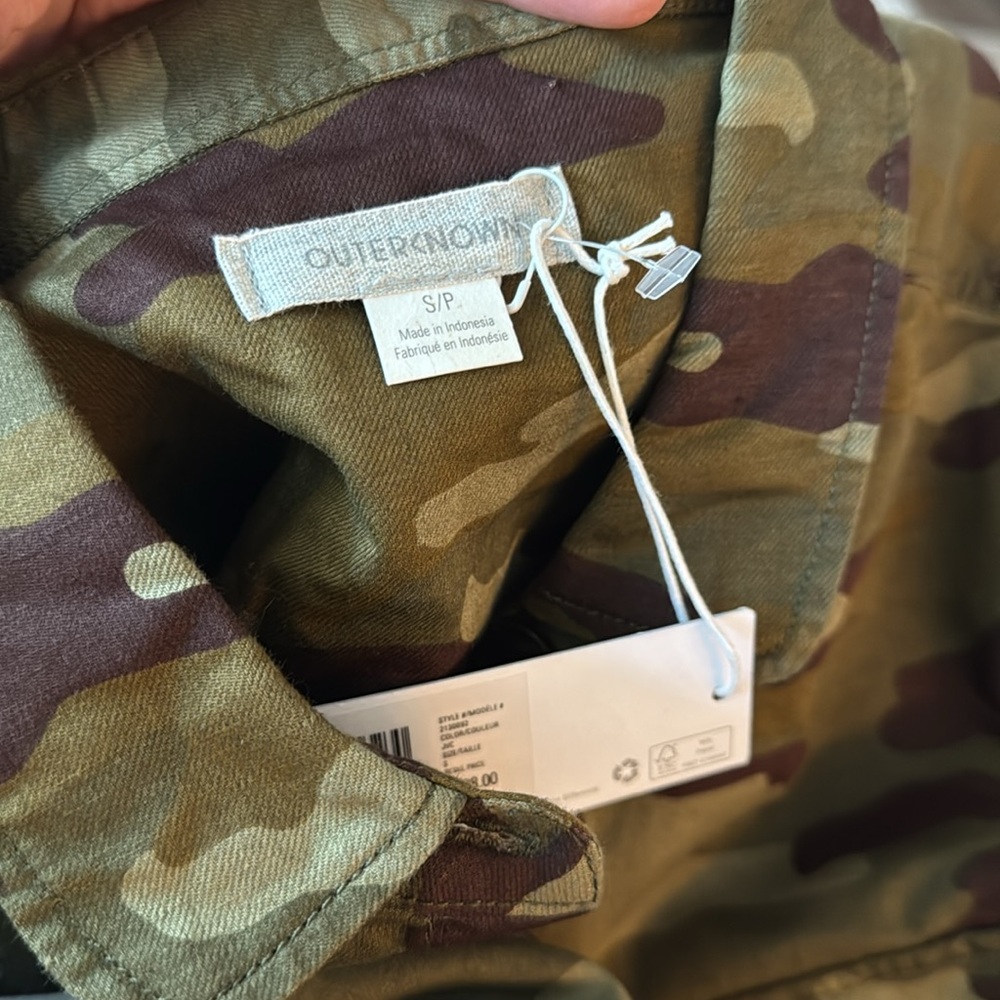 Outerknown Army Camo S.E.A. Jumpsuit Size small
nWT - Picture 5 of 5